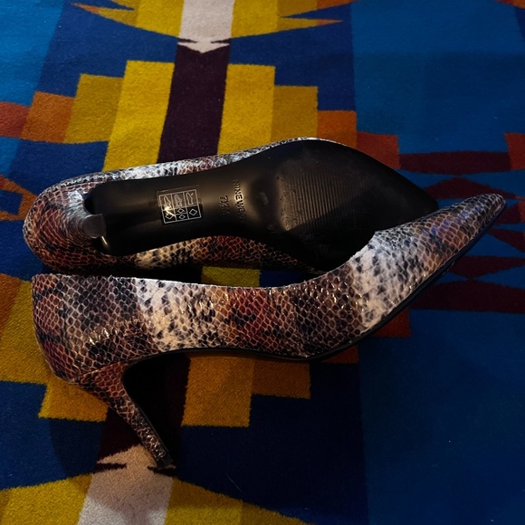 Nine West Heels - Picture 3 of 3